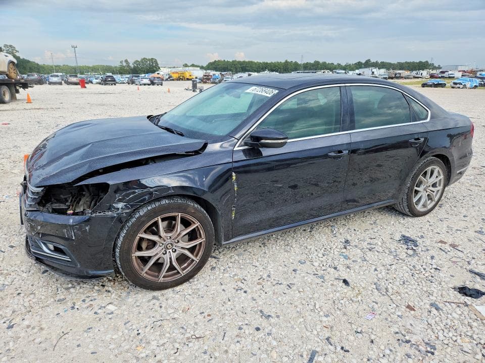 2018 VOLKSWAGEN PASSAT SE - 1