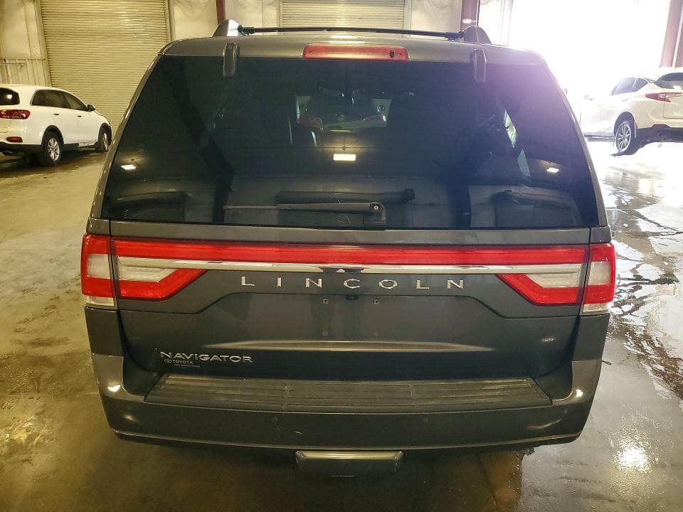 2017 LINCOLN NAVIGATOR SELECT 6