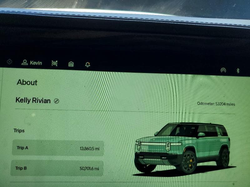 2023 RIVIAN R1S ADVENTURE 9