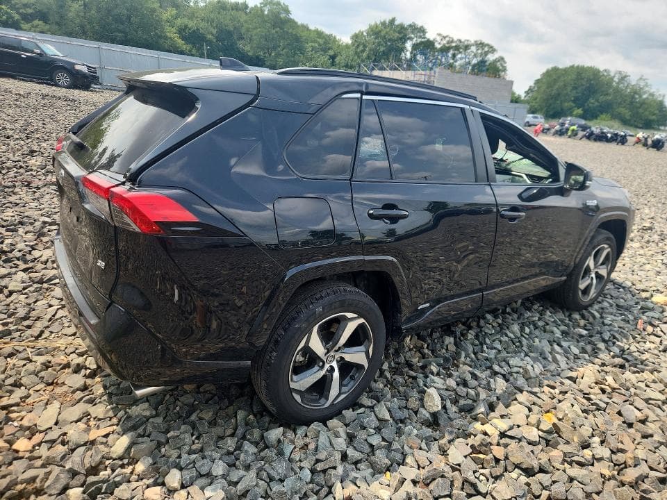 2021 TOYOTA RAV4 PRIME SE 3