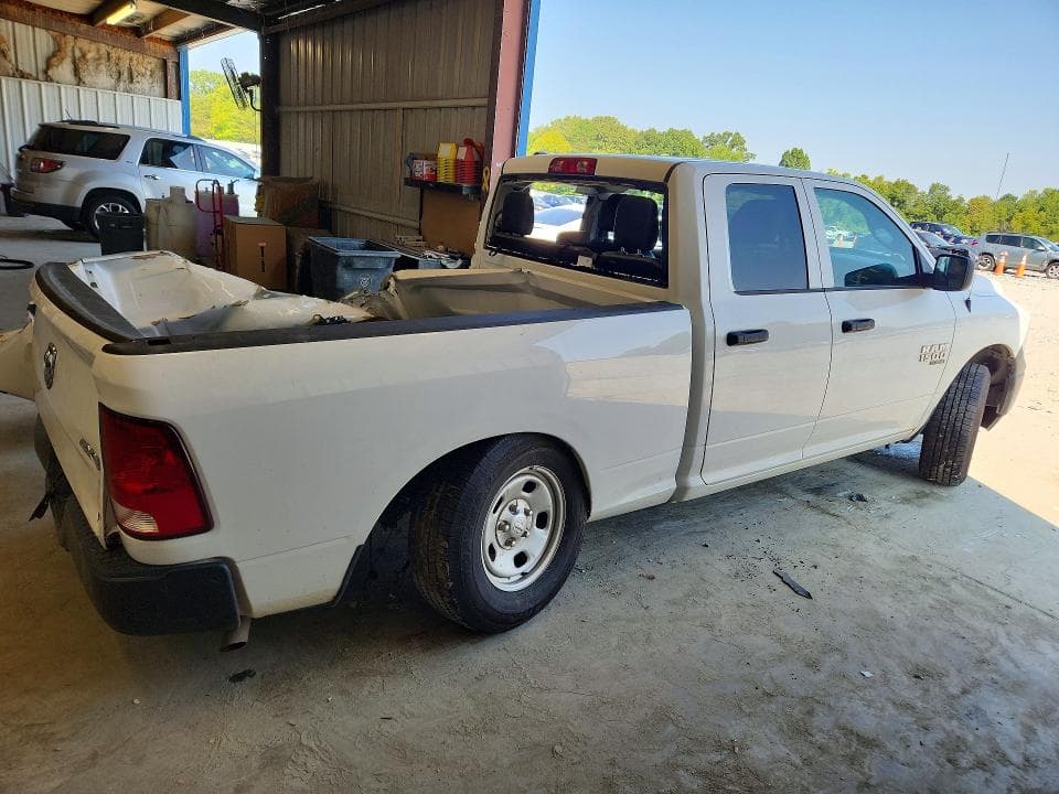 2022 RAM 1500 CLASSIC TRADESMAN 3
