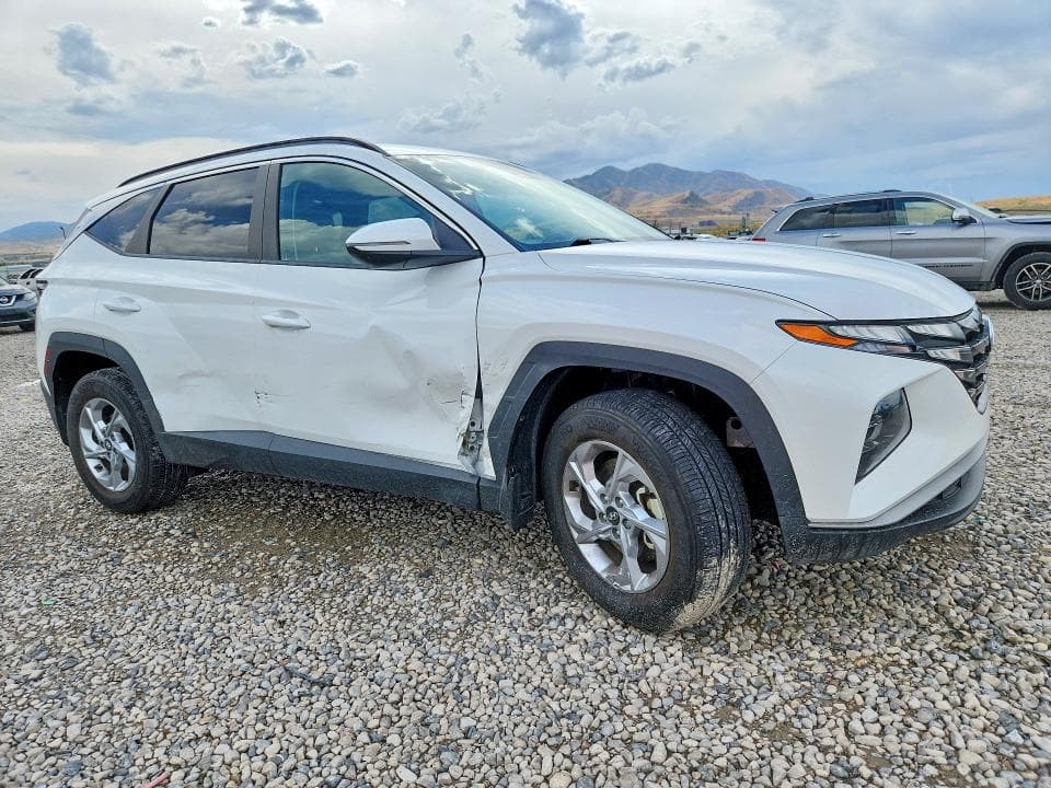 2023 HYUNDAI TUCSON SEL 4