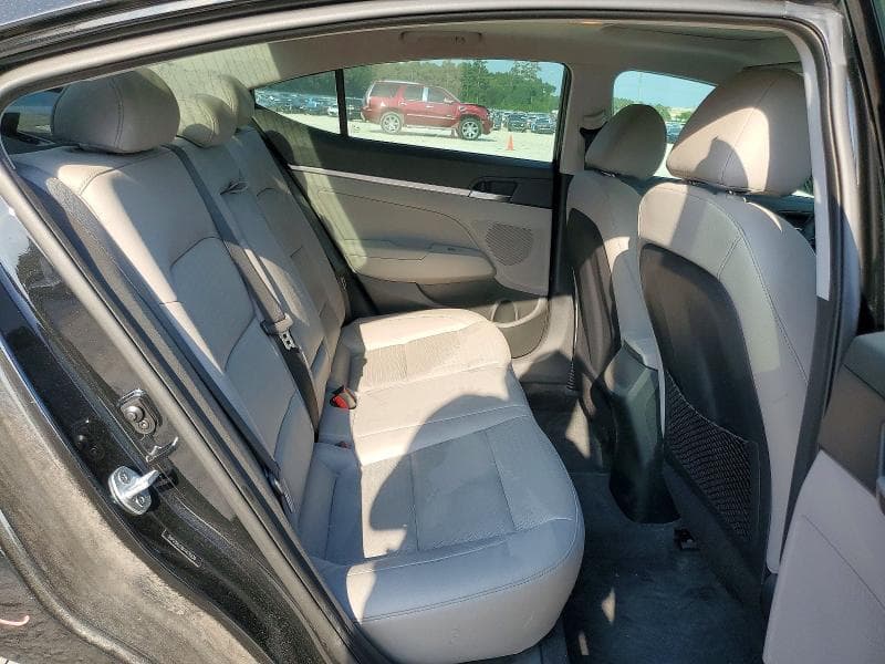 2019 HYUNDAI ELANTRA LIMITED 10