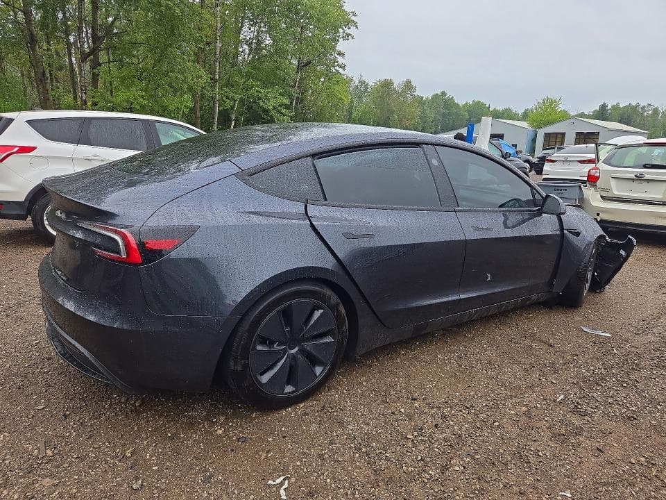 2026 TESLA MODEL 3 3