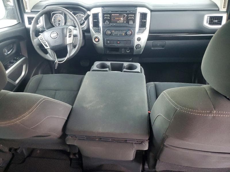 2017 NISSAN TITAN S 8