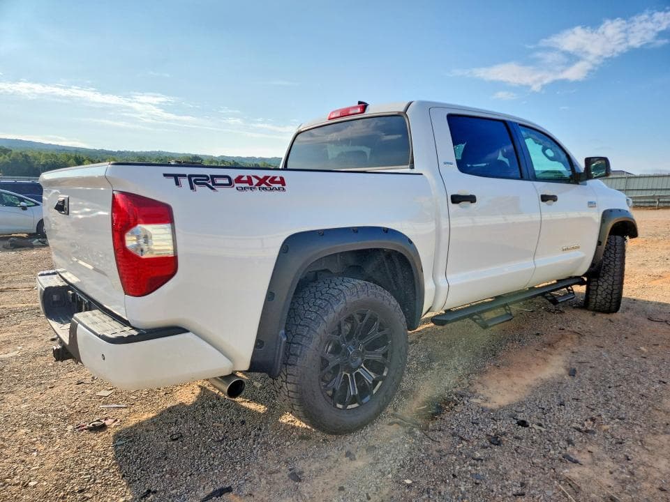 2021 TOYOTA TUNDRA SR5 3