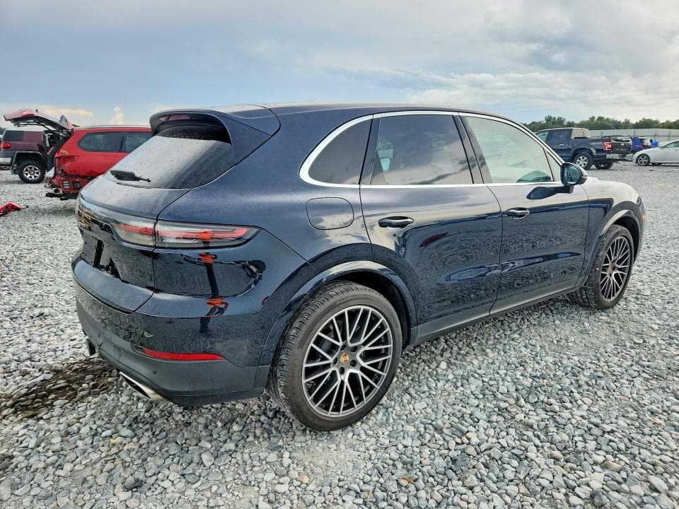 2023 PORSCHE CAYENNE BASE 3