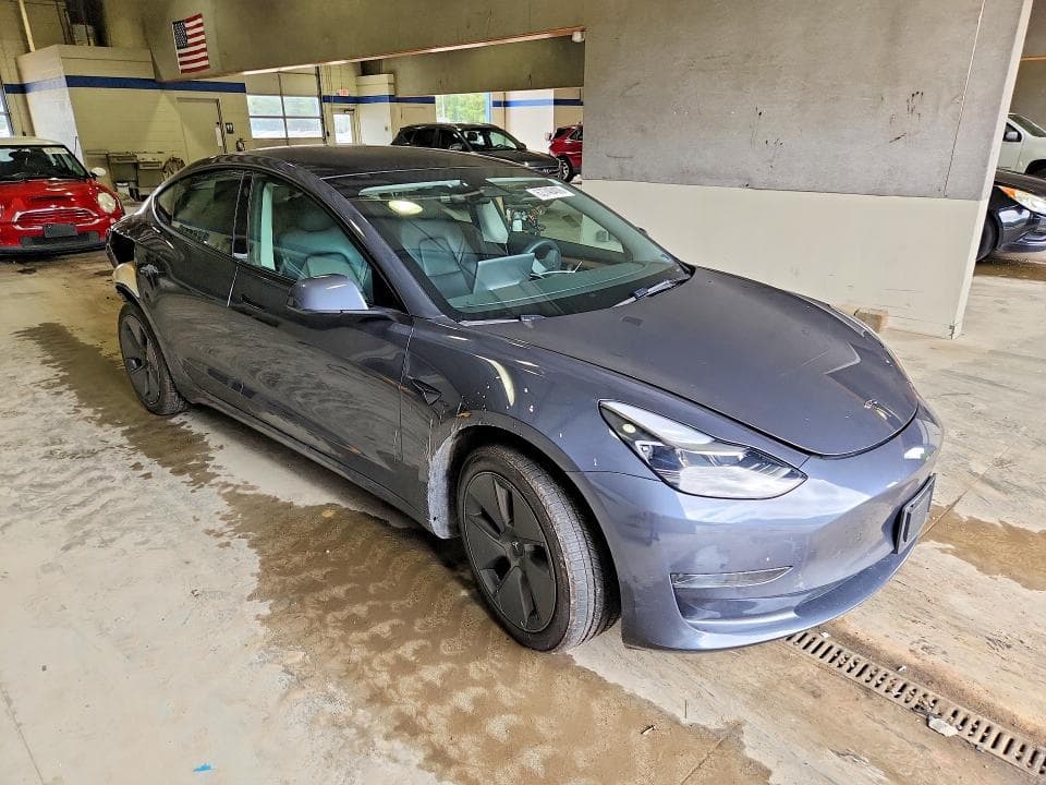 2023 TESLA MODEL 3 4