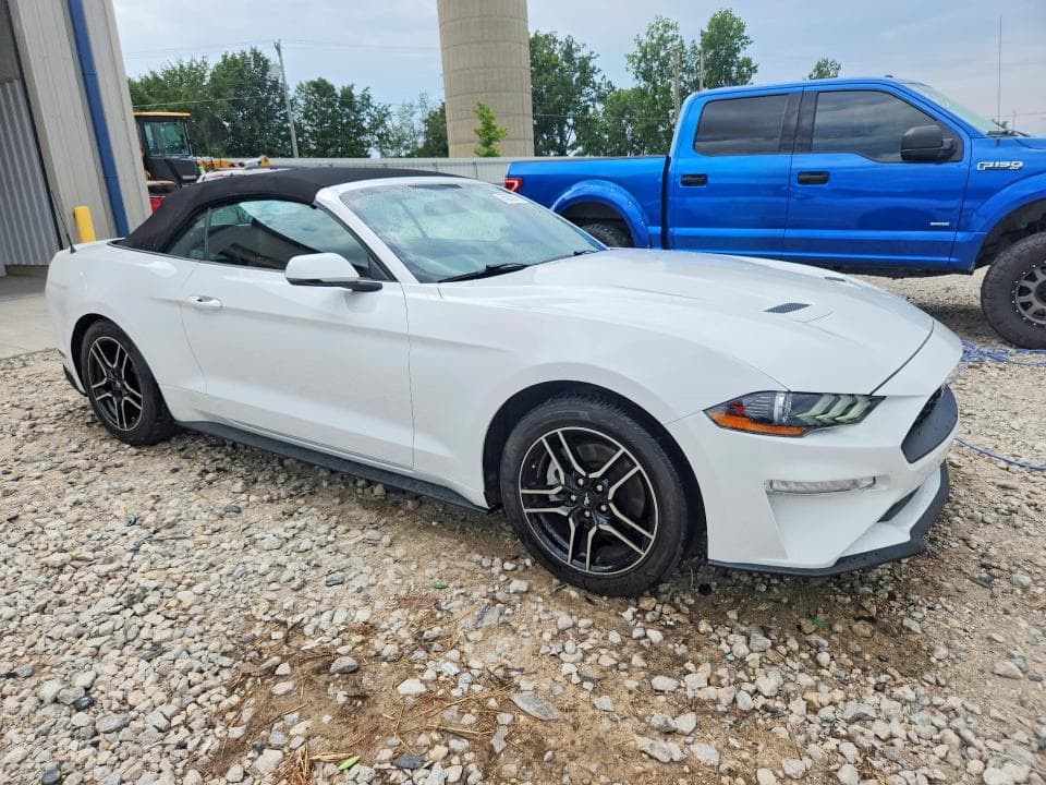 2020 FORD MUSTANG 4