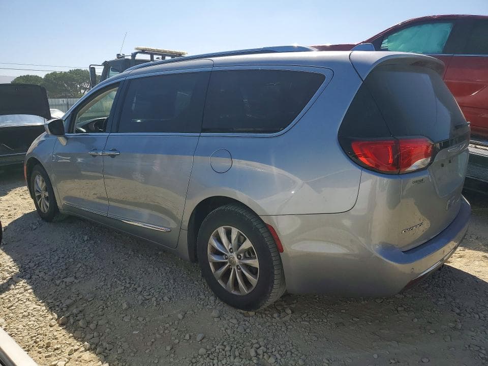 2018 CHRYSLER PACIFICA TOURING L 2