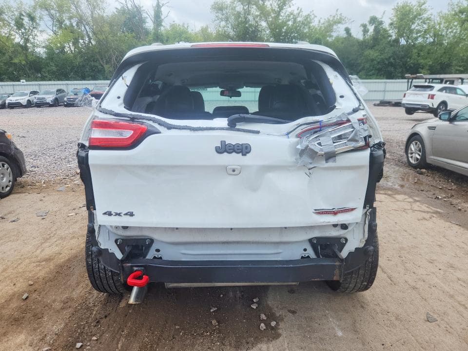 2017 JEEP CHEROKEE TRAILHAWK 6