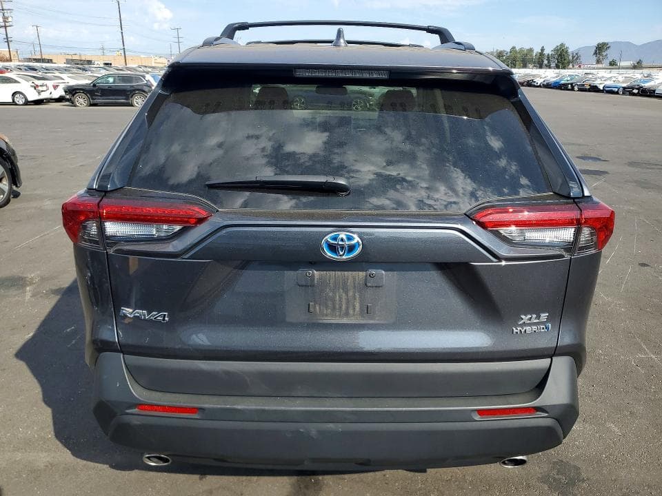 2021 TOYOTA RAV4 HYBRID XLE PREMIUM 6