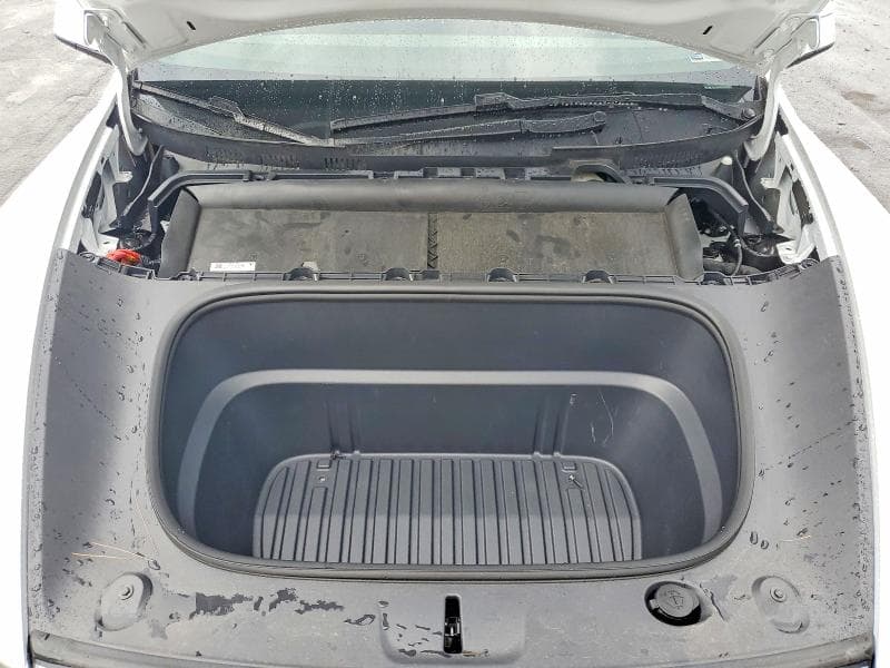 2026 TESLA MODEL Y 11