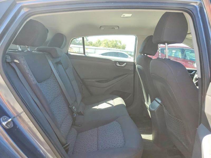 2017 HYUNDAI IONIQ SEL 10