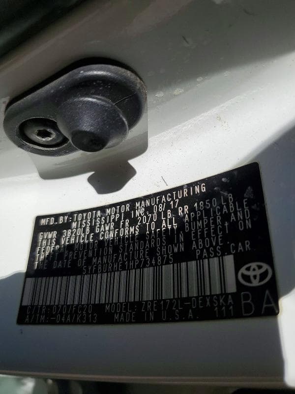 2017 TOYOTA COROLLA SE 12