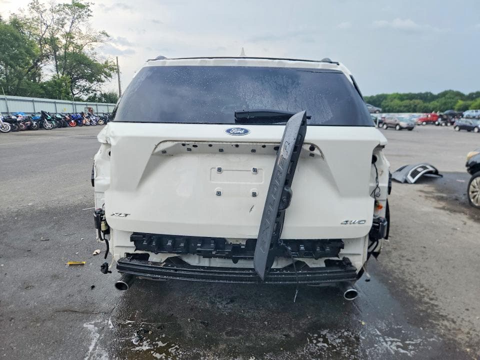 2021 FORD EXPLORER XLT 6