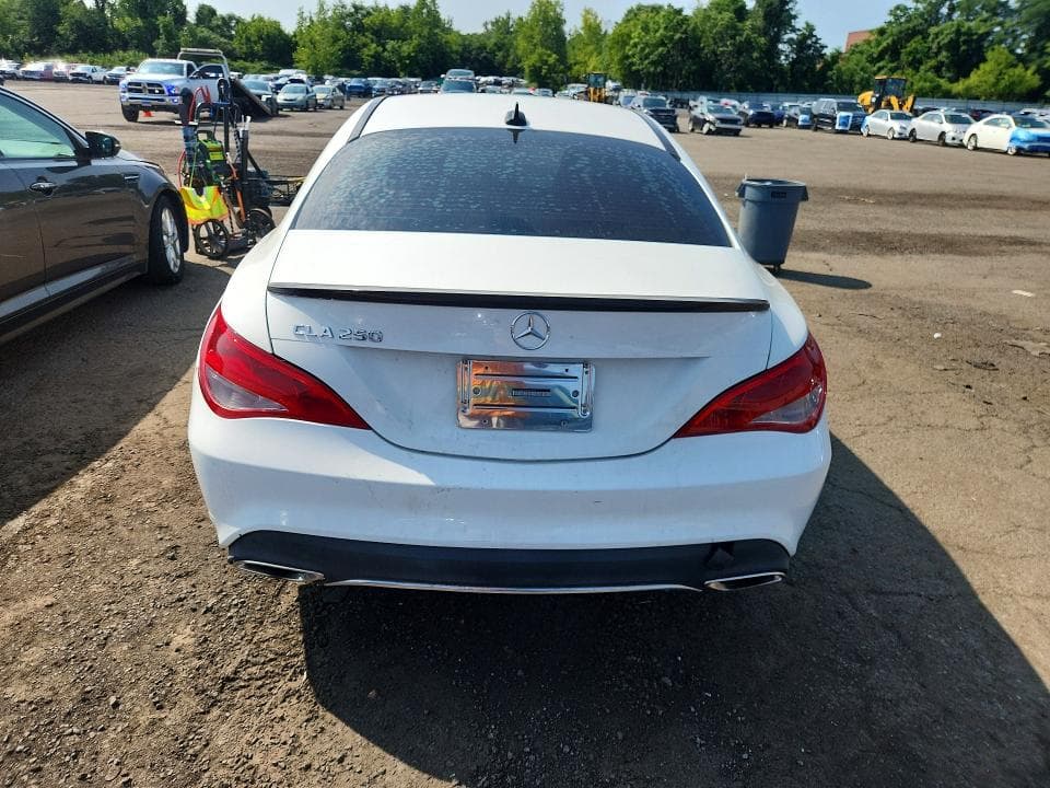 2019 MERCEDES-BENZ CLA 250 6