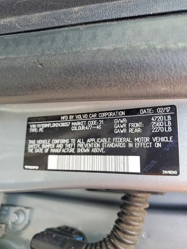 2017 VOLVO S60 12