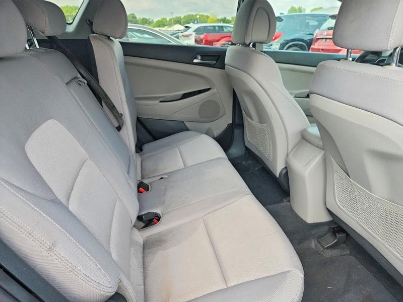 2017 HYUNDAI TUCSON SE 11