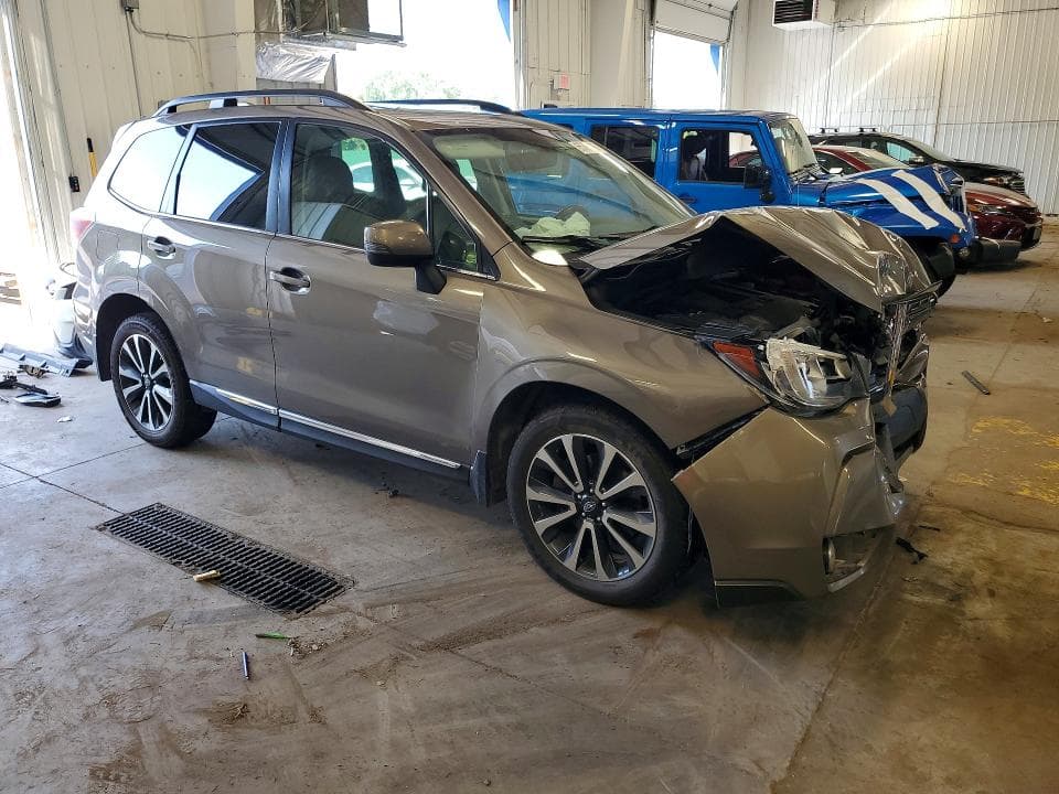 2017 SUBARU FORESTER 2.0XT TOURING 4