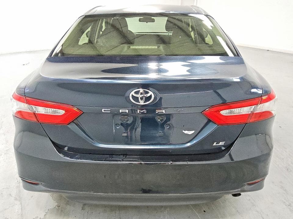 2018 TOYOTA CAMRY LE 6