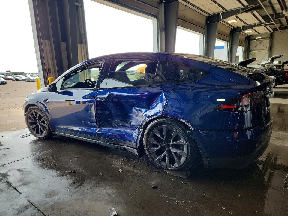 2022 TESLA MODEL X 2