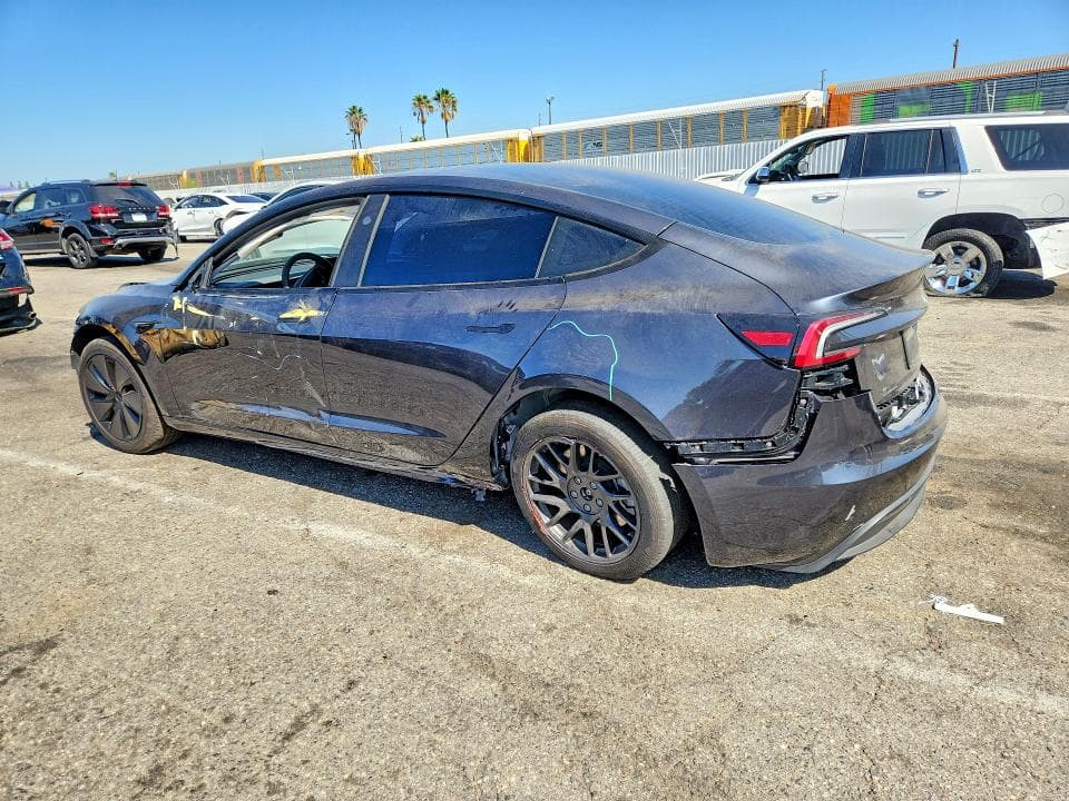 2025 TESLA MODEL 3 2