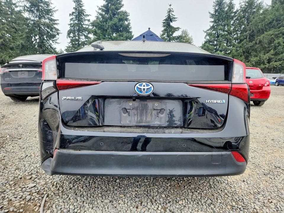 2021 TOYOTA PRIUS XLE 6