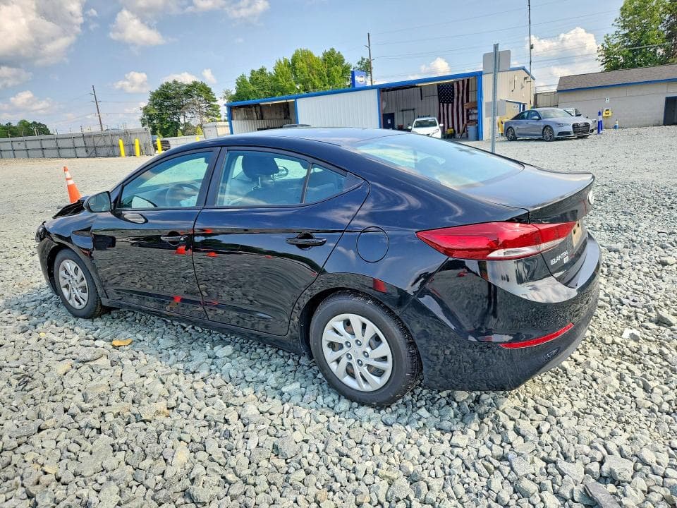 2018 HYUNDAI ELANTRA SE 2