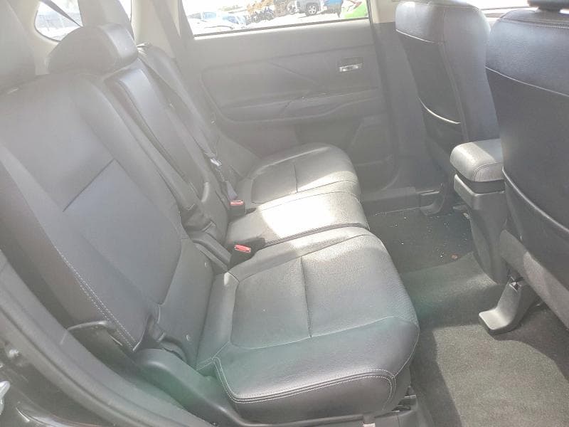 2018 MITSUBISHI OUTLANDER SE 11