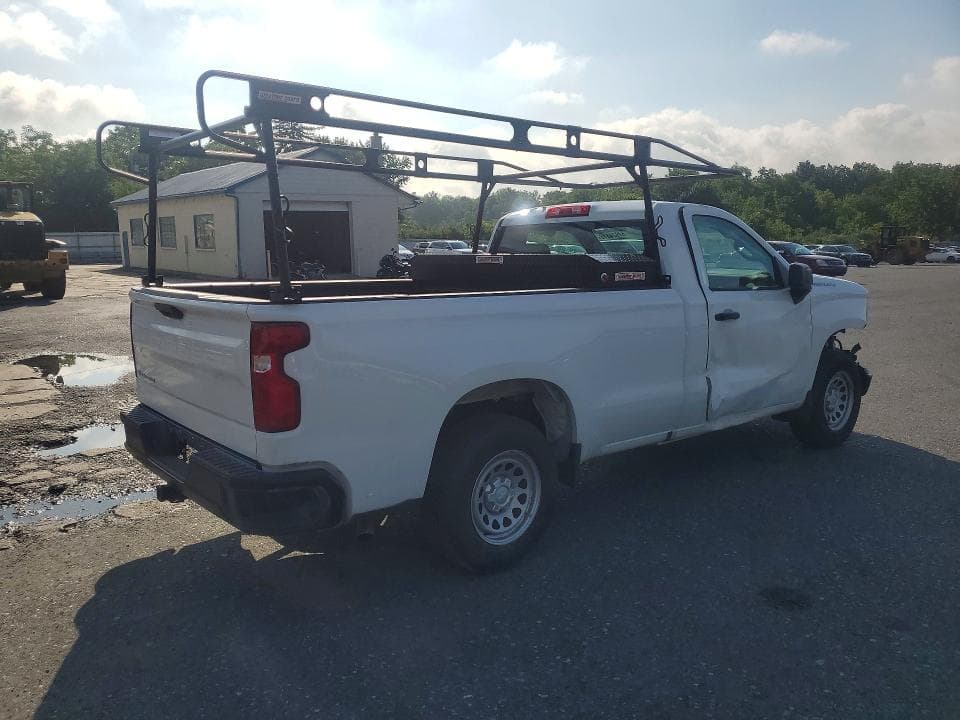 2025 CHEVROLET SILVERADO K1500 3