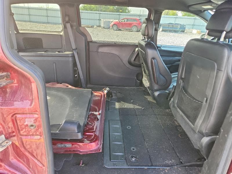 2018 DODGE GRAND CARAVAN GT 10