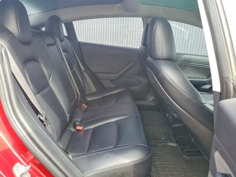 2018 TESLA MODEL 3 10