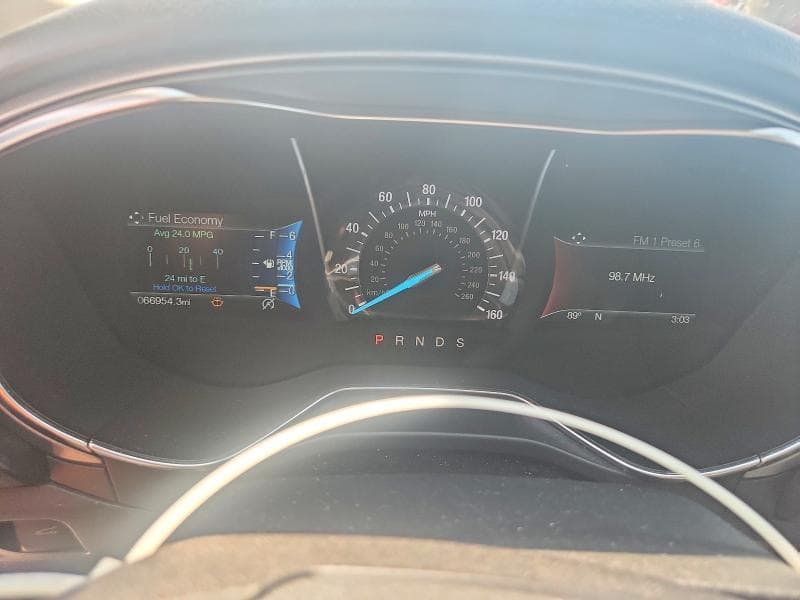 2017 FORD FUSION SE 9