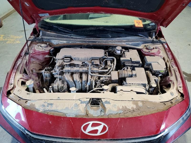 2025 HYUNDAI ELANTRA SEL 11
