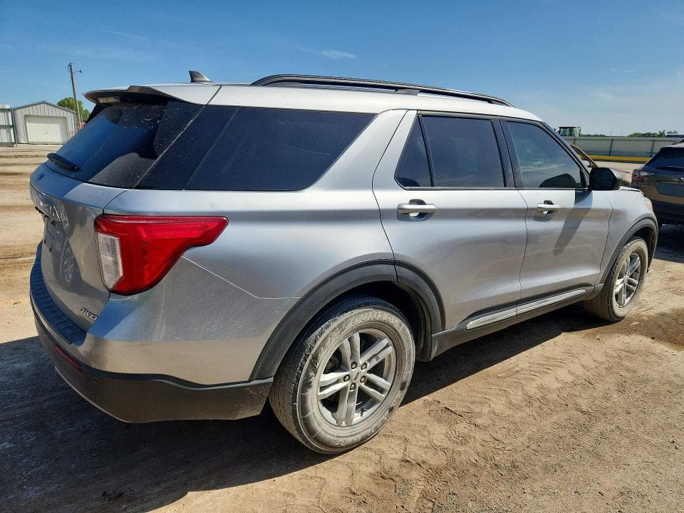 2021 FORD EXPLORER XLT 3