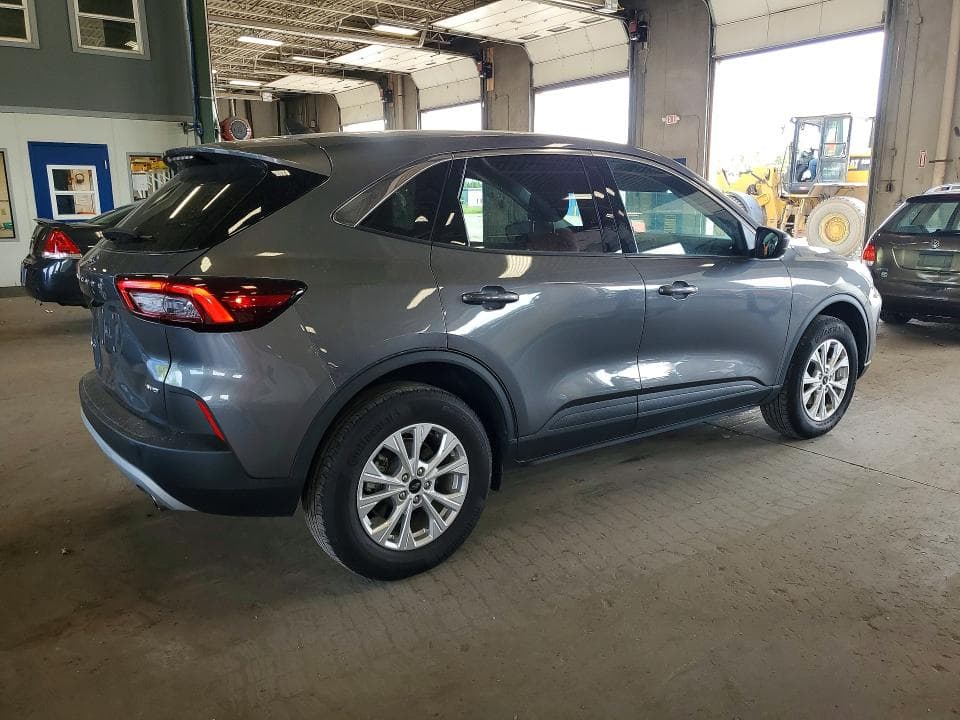 2023 FORD ESCAPE ACTIVE 3