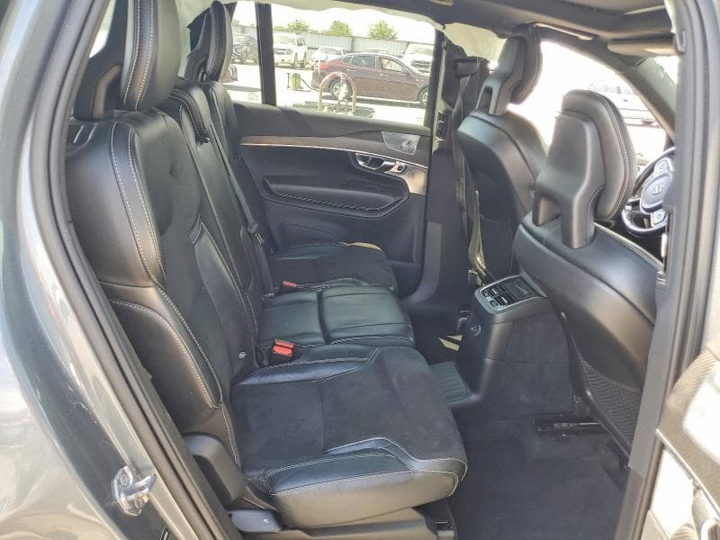 2018 VOLVO XC90 T8 11