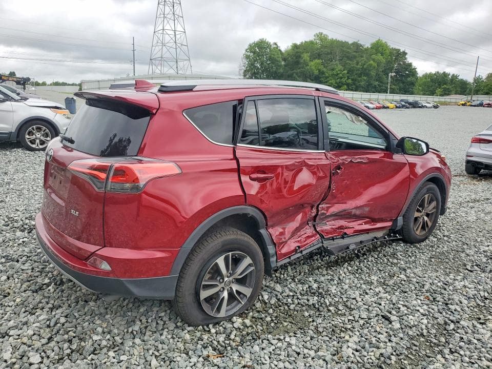 2018 TOYOTA RAV4 XLE 3