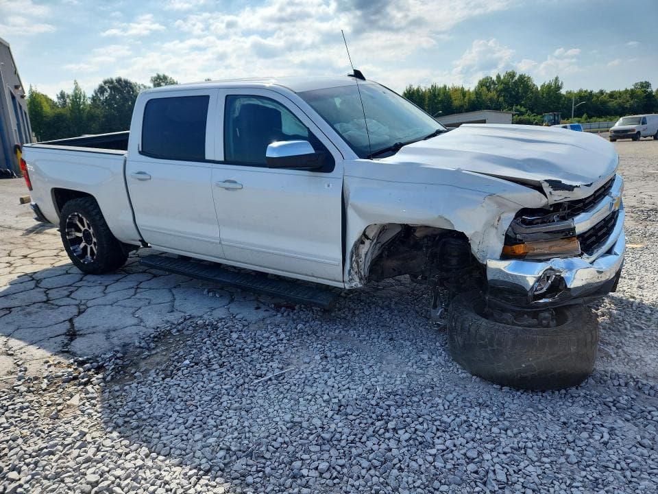 2017 CHEVROLET SILVERADO C1500 LT 4