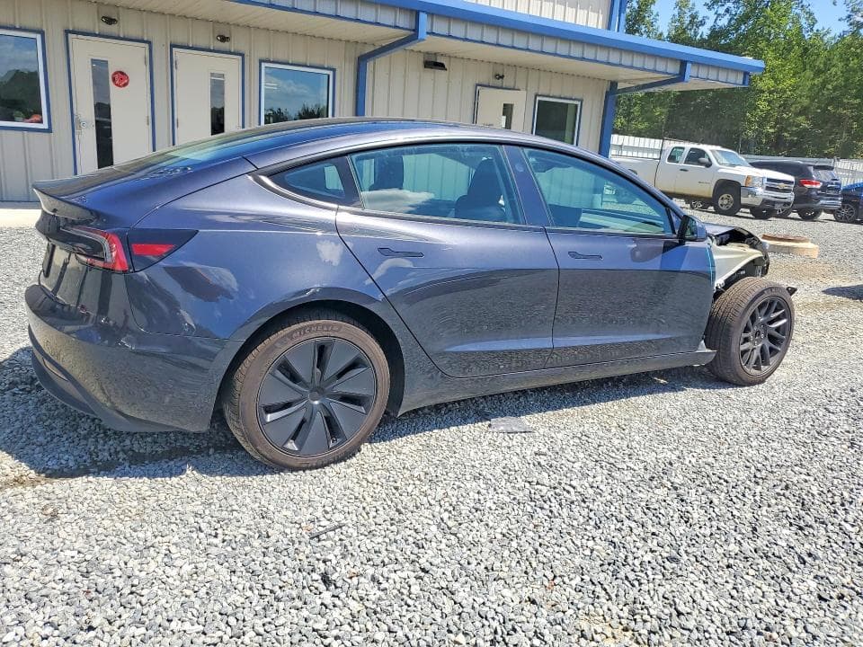 2026 TESLA MODEL 3 3