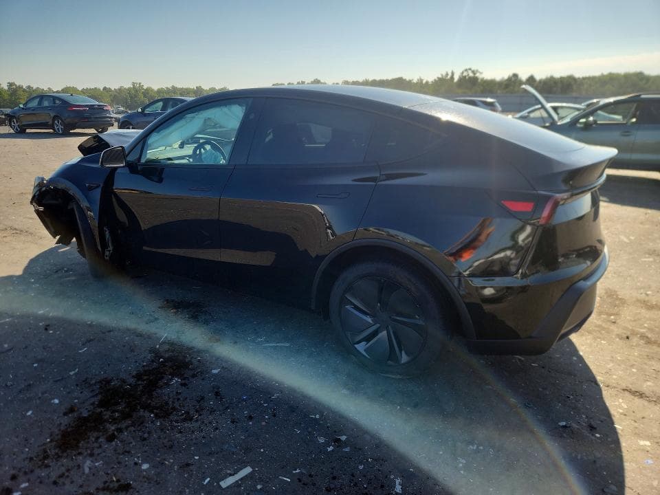 2026 TESLA MODEL Y 2
