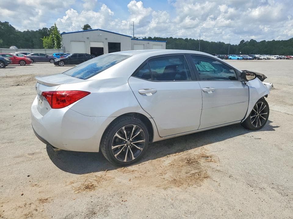 2018 TOYOTA COROLLA SE 3