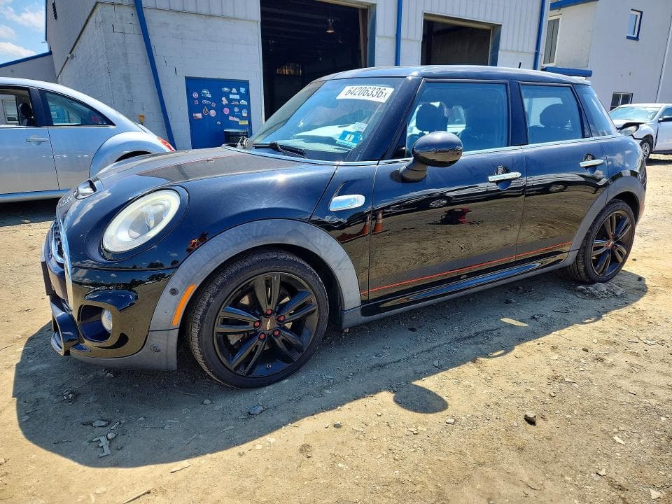 2018 MINI COOPER S