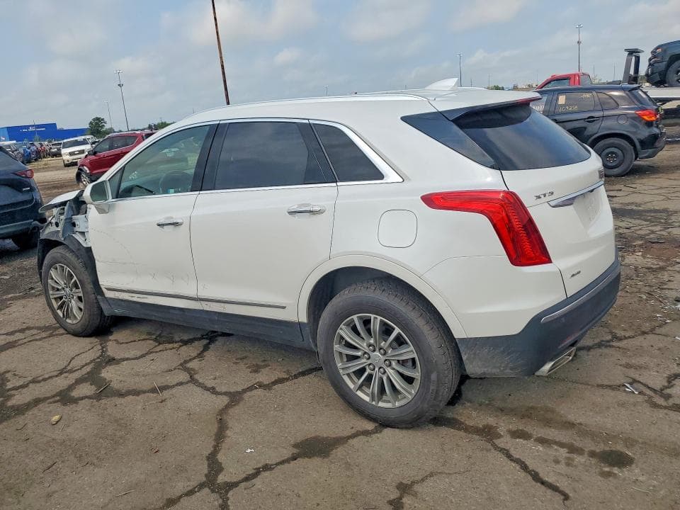 2018 CADILLAC XT5 LUXURY 2