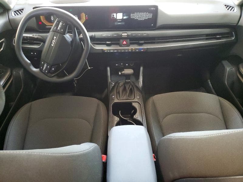 2026 KIA K4 LXS 8