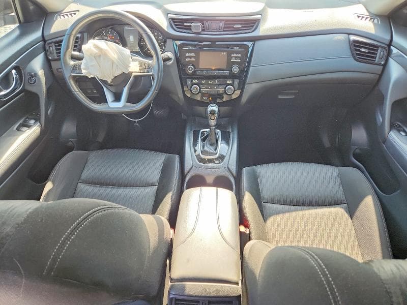 2017 NISSAN ROGUE SV 8