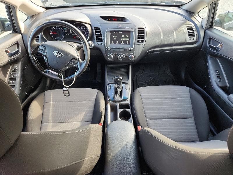 2017 KIA FORTE S 8