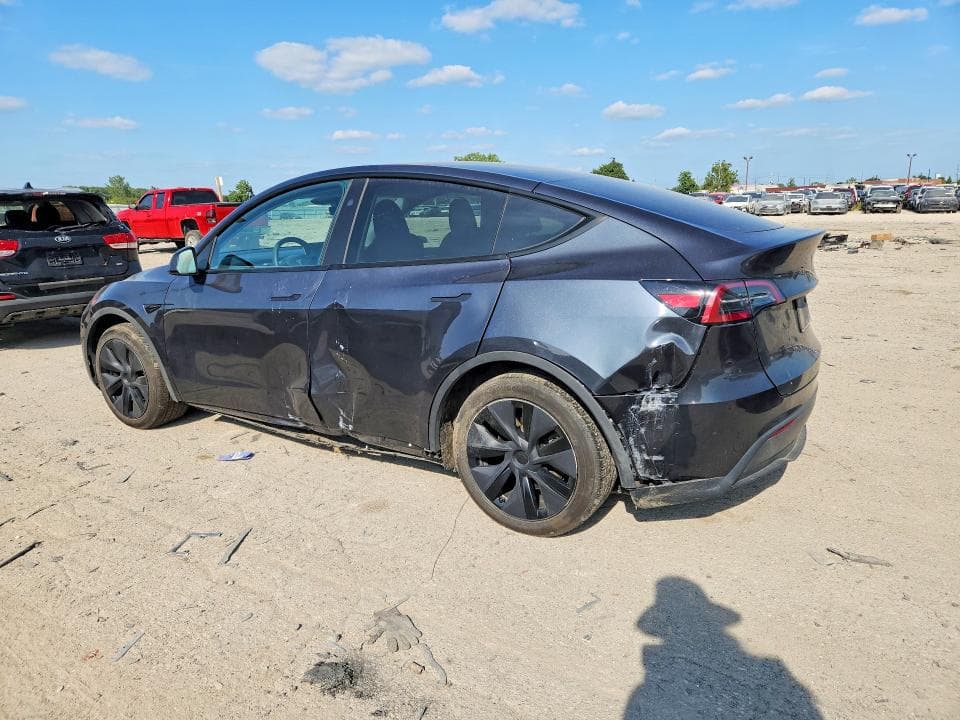 2025 TESLA MODEL Y 2