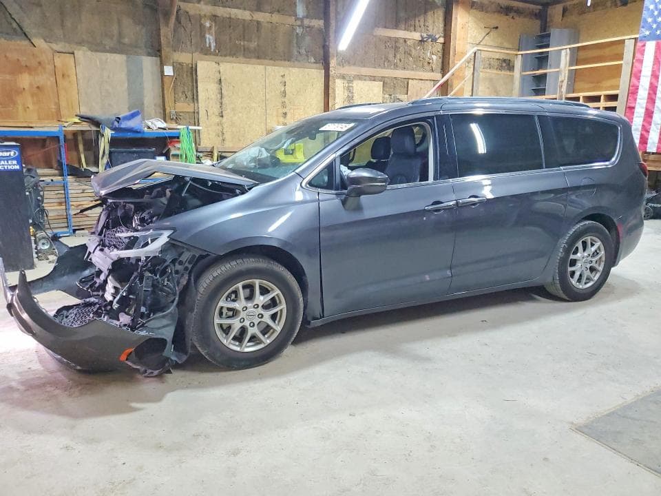2022 CHRYSLER PACIFICA TOURING L - 1
